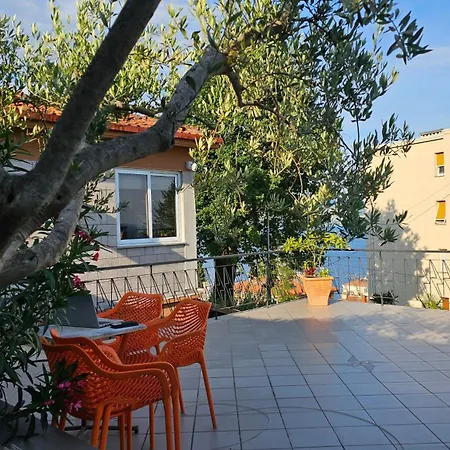Elvira Lägenhet Opatija